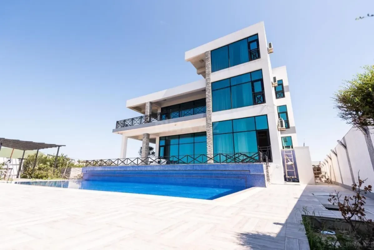 Kirayə verilir 6 otaqlı həyət evi 430 m²