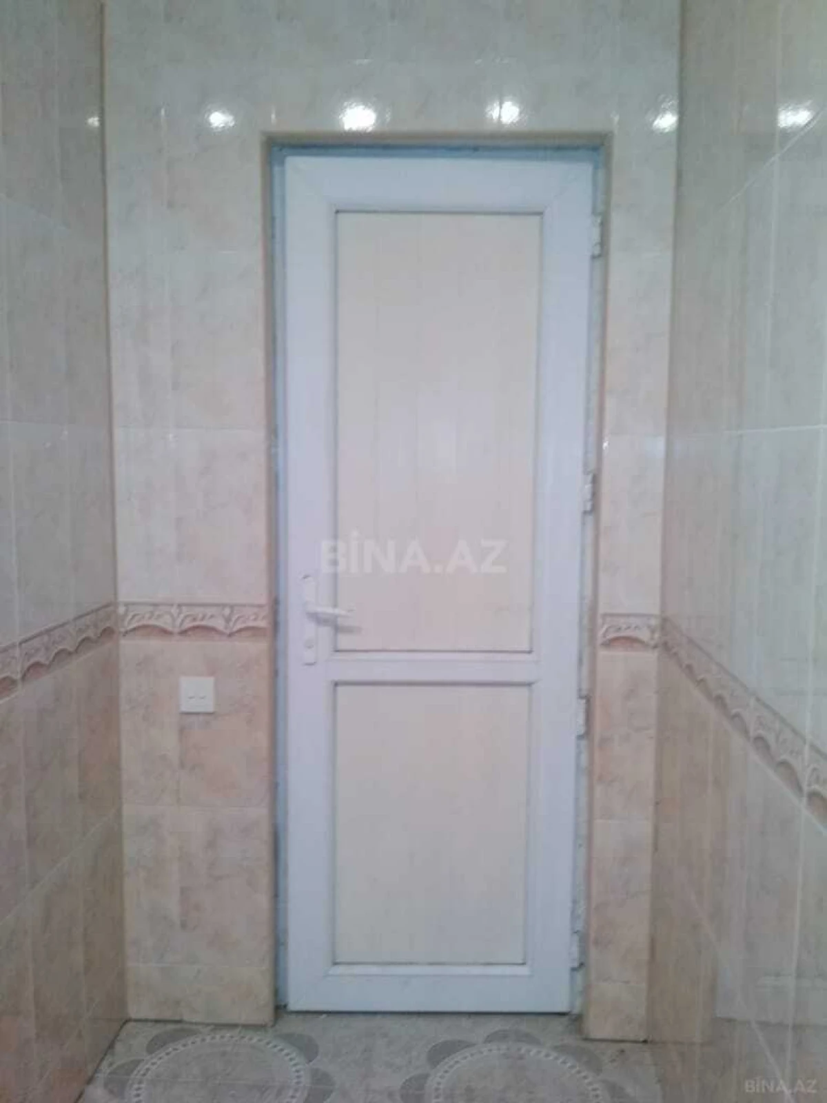 Satılır 10 otaqlı həyət evi 622 m²