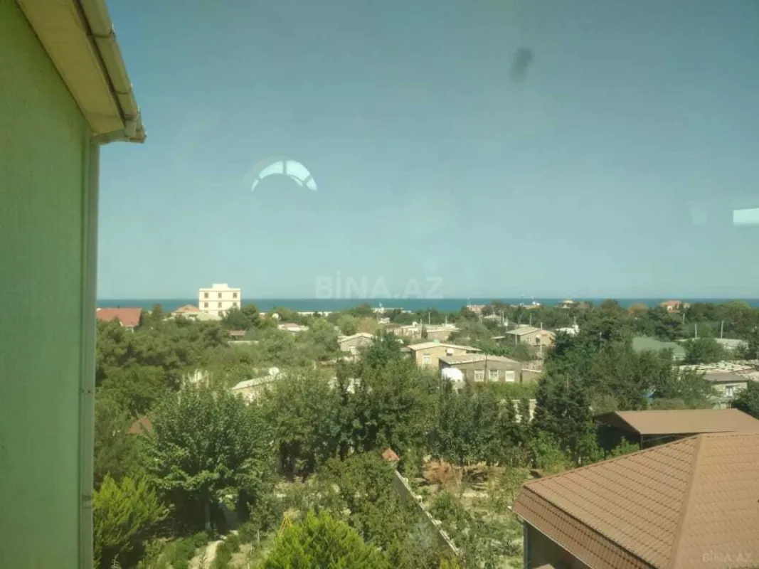 Satılır 10 otaqlı həyət evi 622 m²