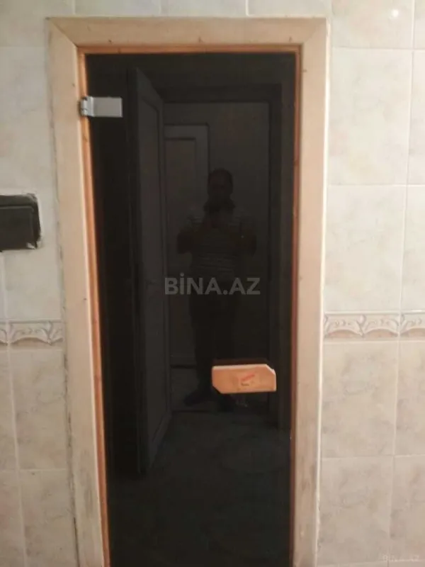 Satılır 10 otaqlı həyət evi 622 m²