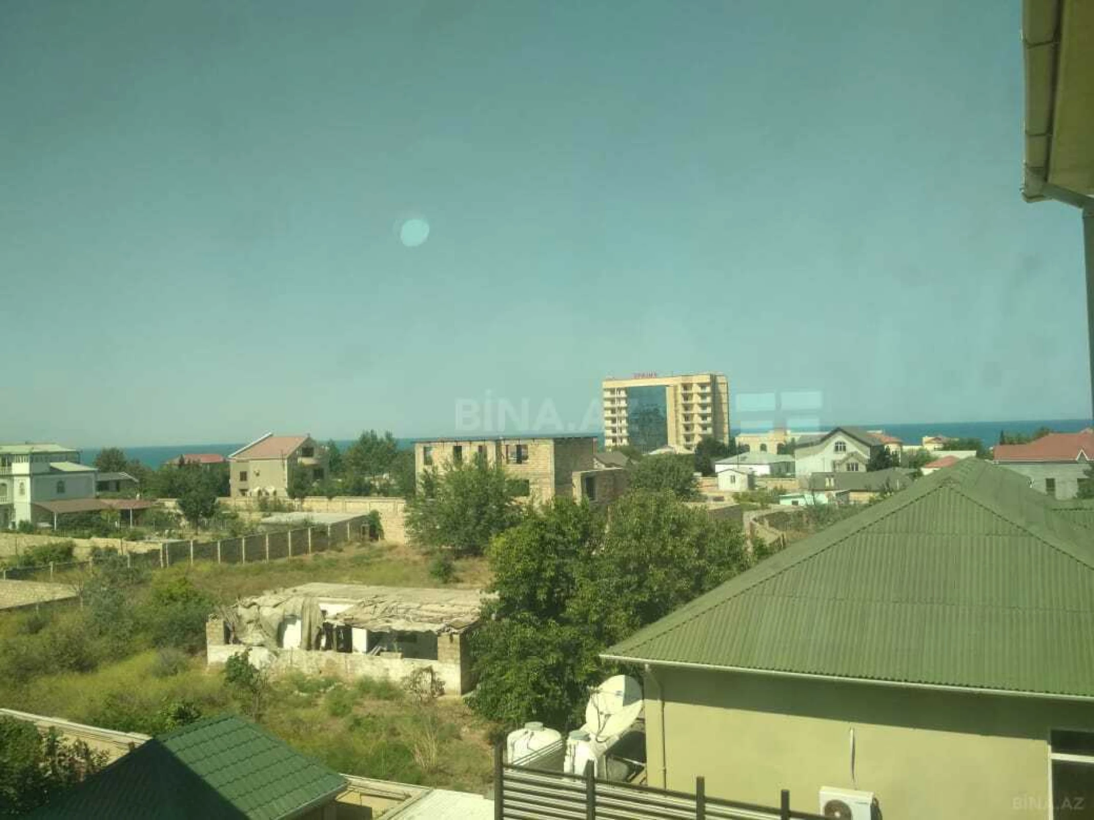 Satılır 10 otaqlı həyət evi 622 m²