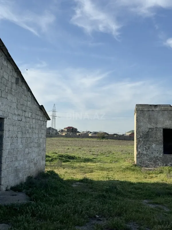 Satılır torpaq sahəsi 800 m²