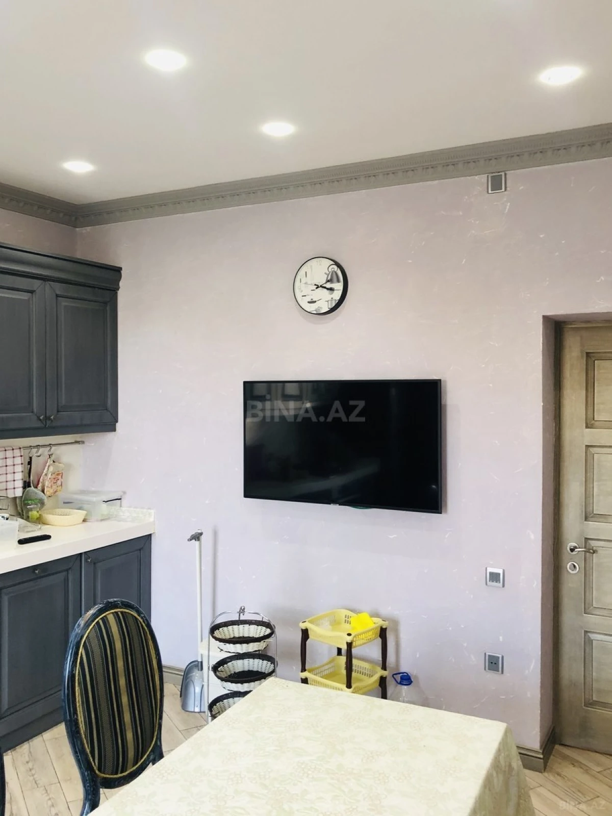 Satılır 8 otaqlı həyət evi 500 m²