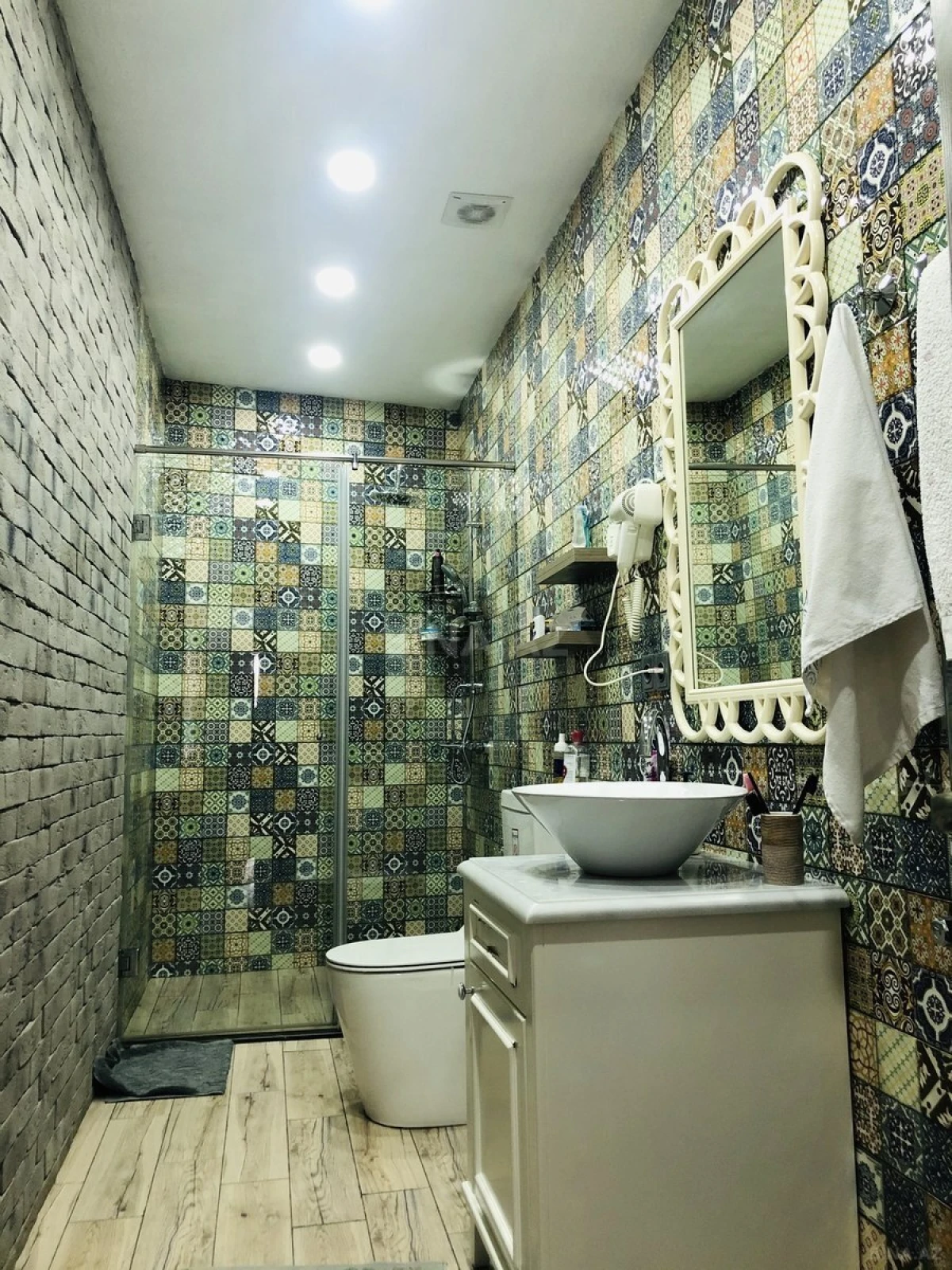 Satılır 8 otaqlı həyət evi 500 m²