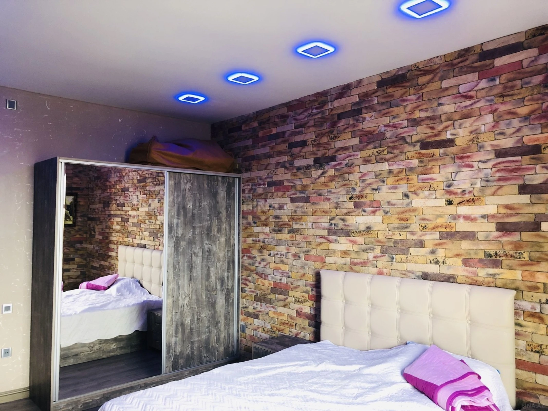 Satılır 8 otaqlı həyət evi 500 m²