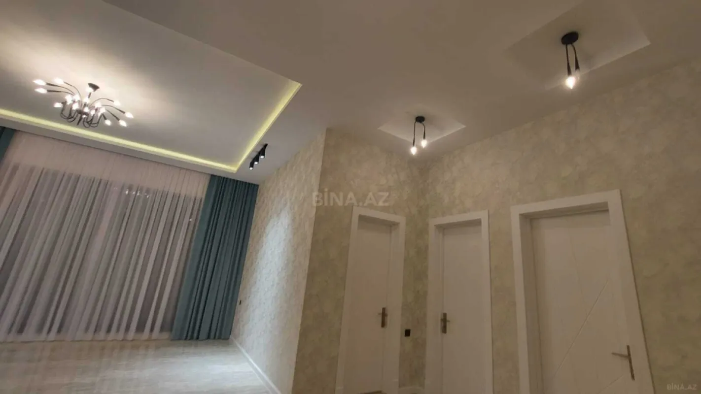 Satılır 5 otaqlı həyət evi 260 m²