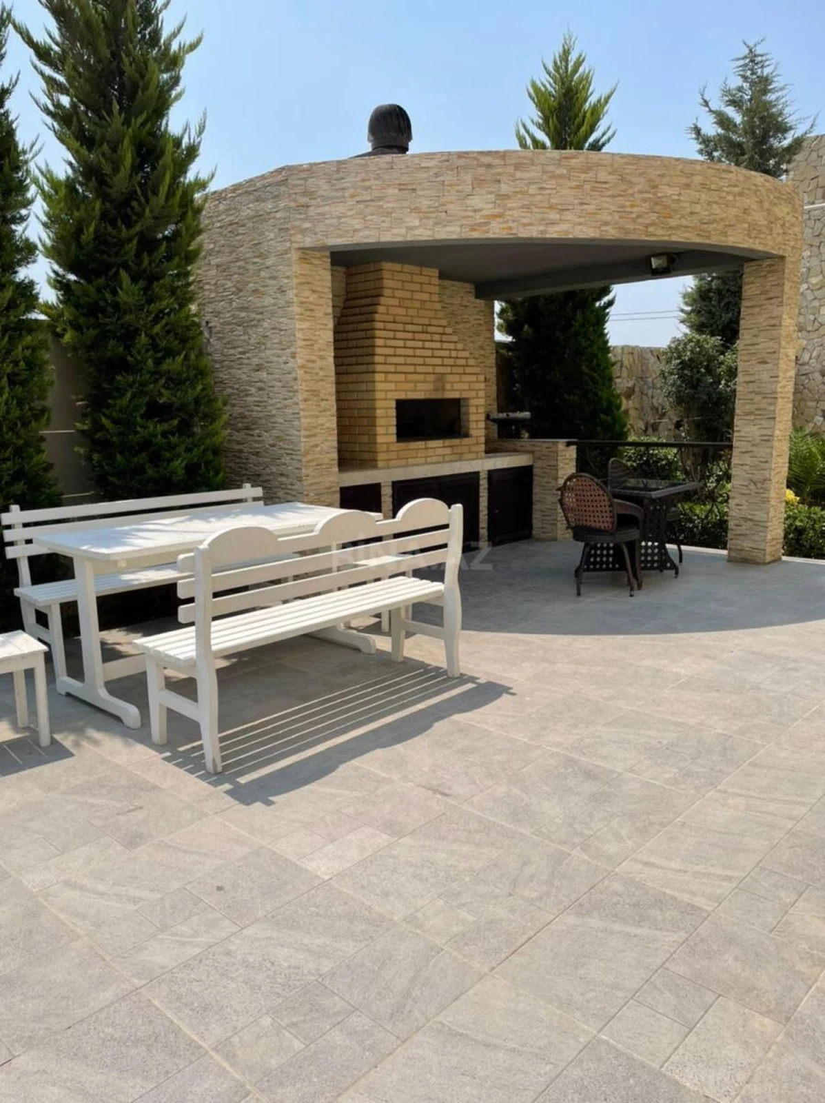 Kirayə verilir 6 otaqlı həyət evi 290 m²