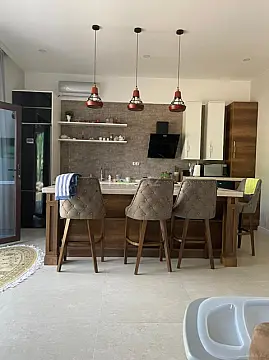 Kirayə verilir 6 otaqlı həyət evi 290 m²