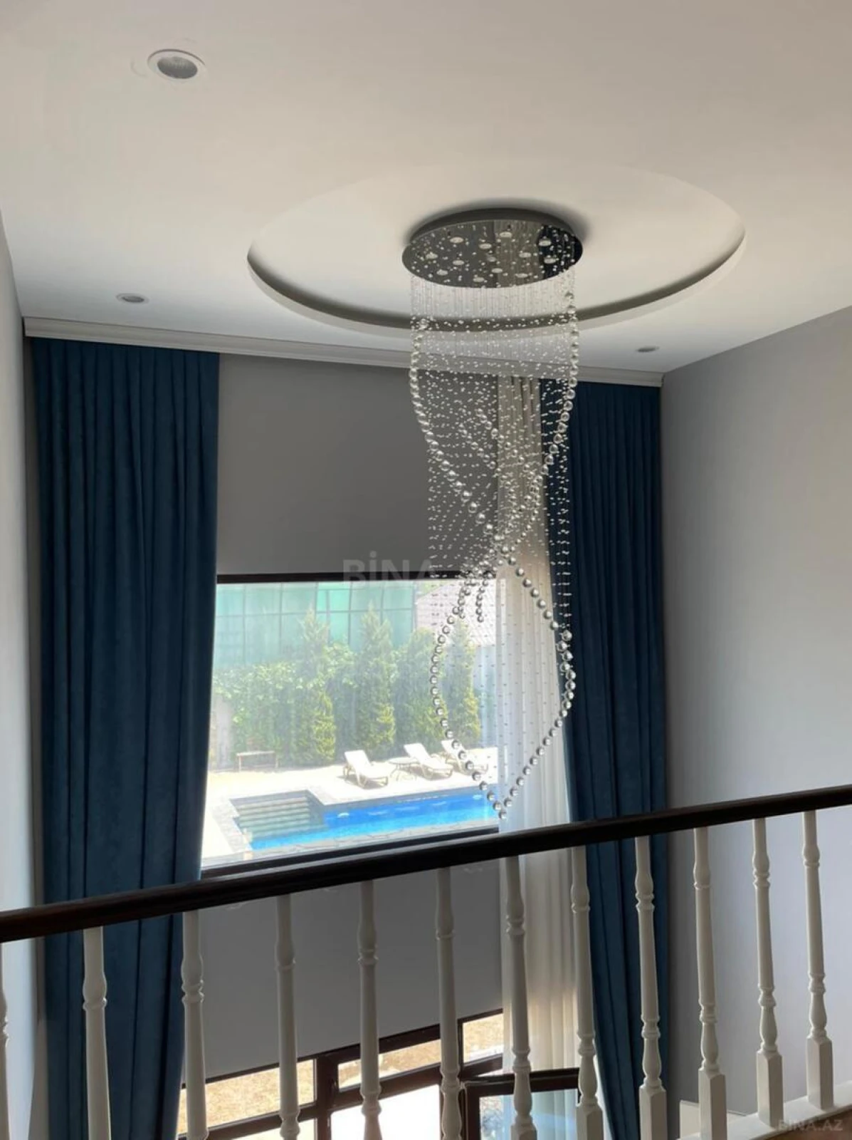 Kirayə verilir 6 otaqlı həyət evi 290 m²