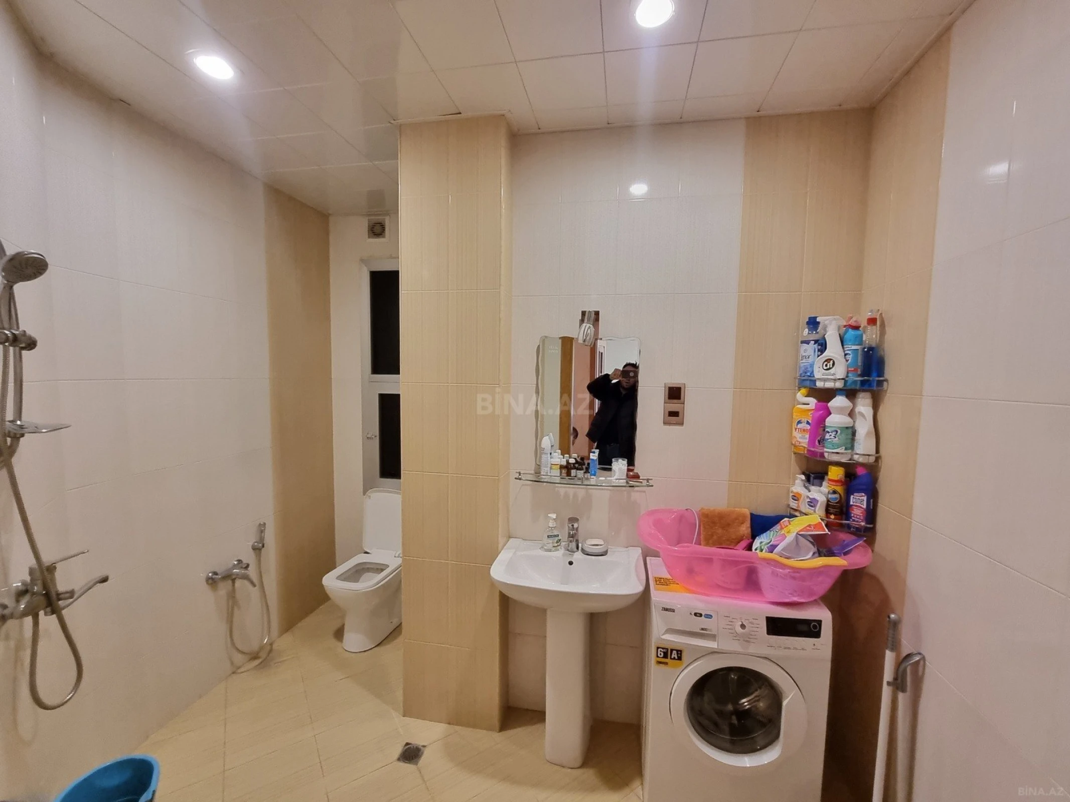 Satılır 3 otaqlı mənzil 156 m²