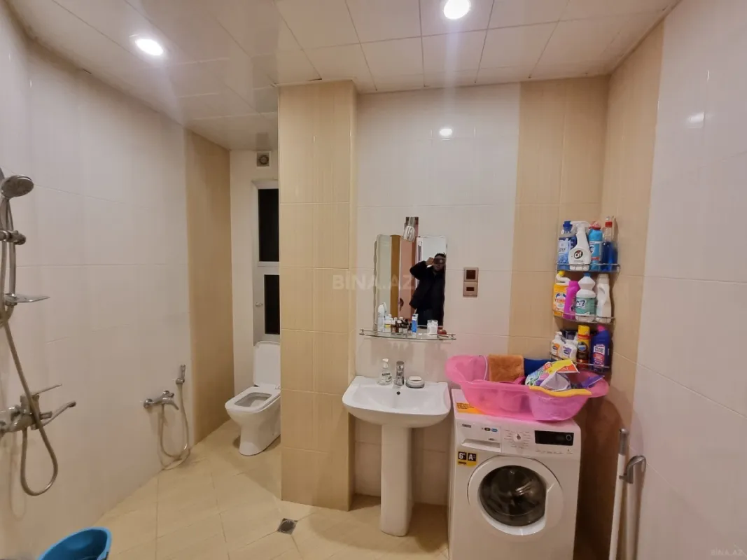 Satılır 3 otaqlı mənzil 156 m²