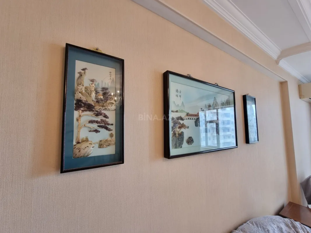 Satılır 3 otaqlı mənzil 156 m²