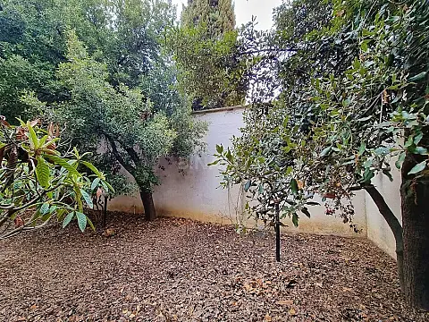 Satılır torpaq sahəsi 5 m²