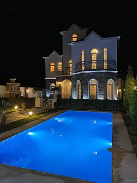 Kirayə verilir 5 otaqlı həyət evi 280 m²