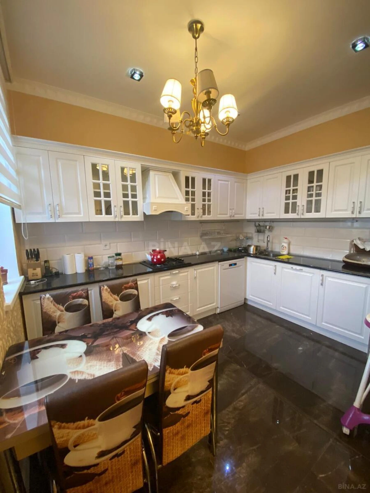 Kirayə verilir 5 otaqlı həyət evi 280 m²