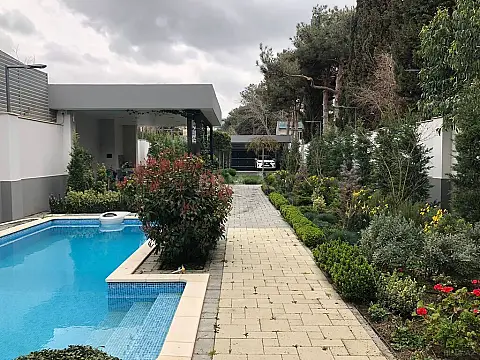 Kirayə verilir 4 otaqlı həyət evi 240 m² — Bakı, Mərdəkan 4 otaq 240.00 m²