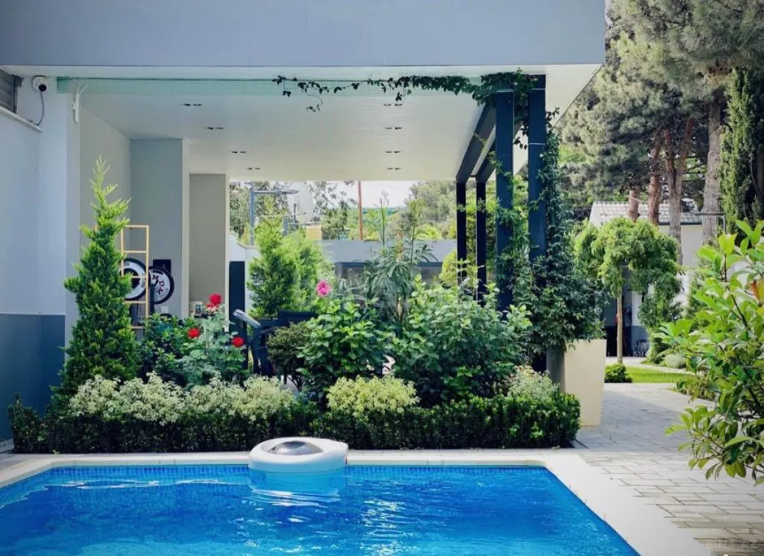 Kirayə verilir 4 otaqlı həyət evi 240 m²