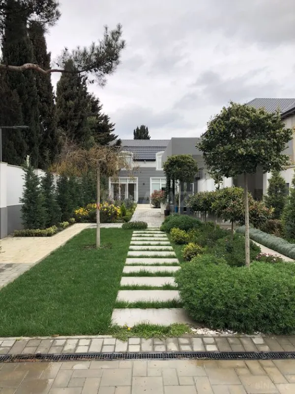 Kirayə verilir 4 otaqlı həyət evi 240 m²