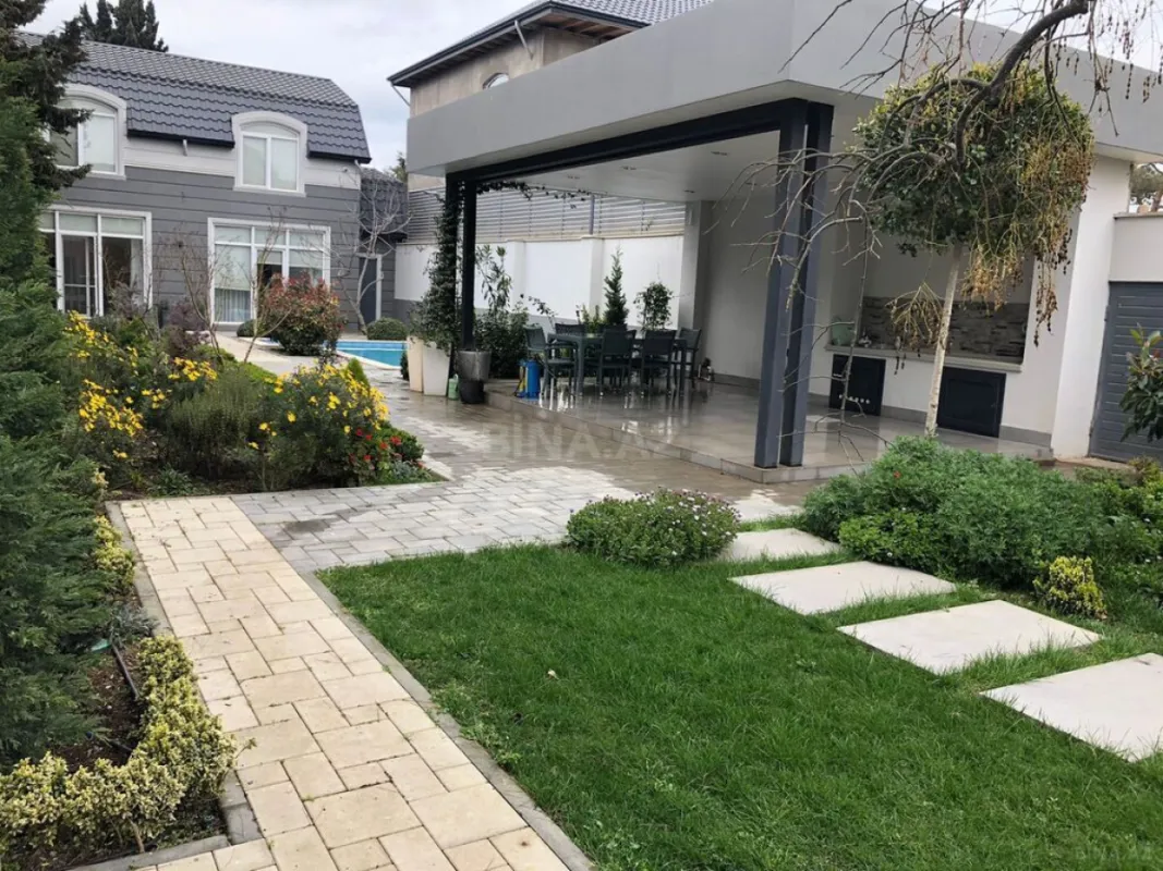 Kirayə verilir 4 otaqlı həyət evi 240 m²