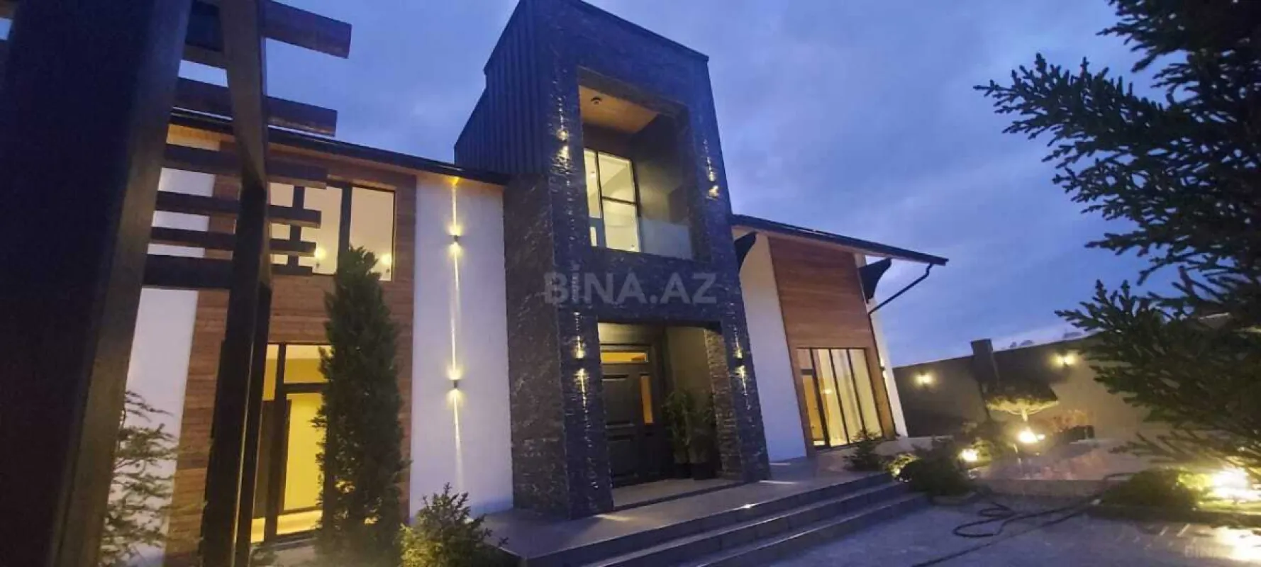 Satılır 6 otaqlı həyət evi 400 m²