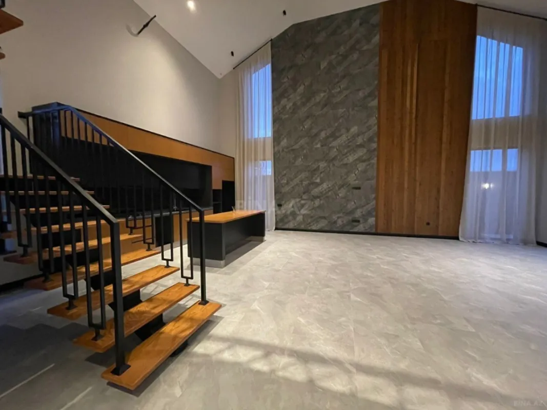 Satılır 6 otaqlı həyət evi 400 m²