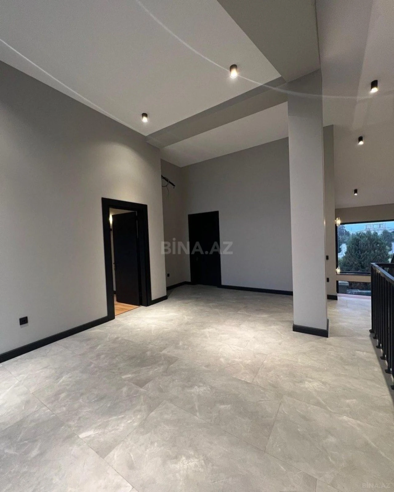 Satılır 6 otaqlı həyət evi 400 m²