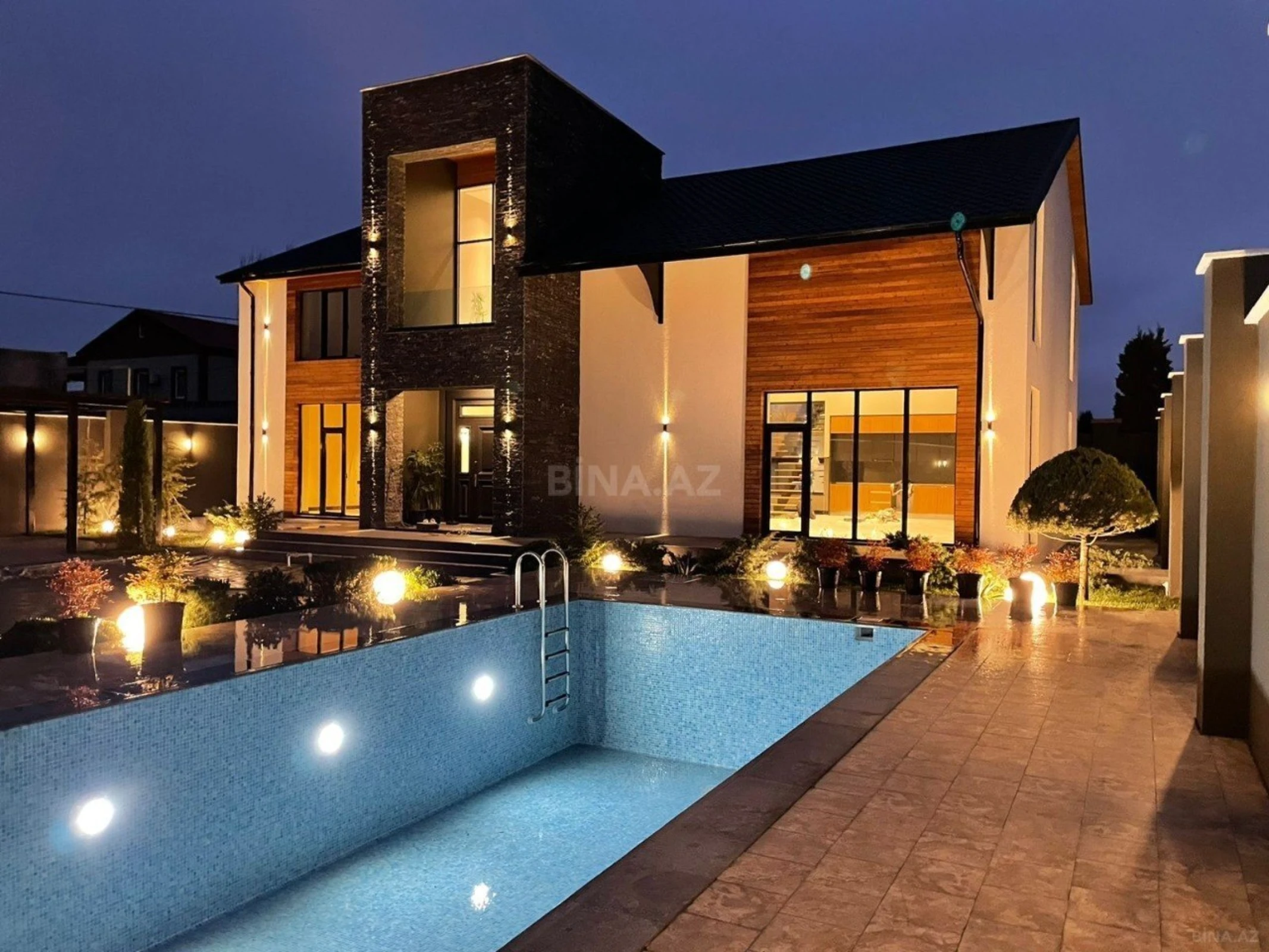 Satılır 6 otaqlı həyət evi 400 m²