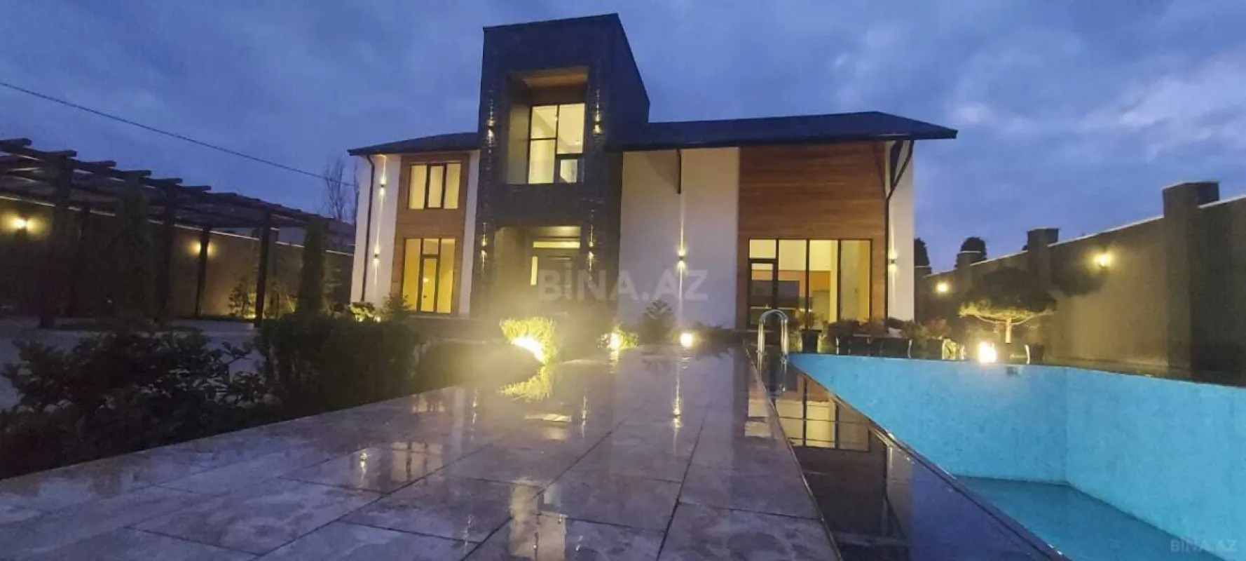 Satılır 6 otaqlı həyət evi 400 m²