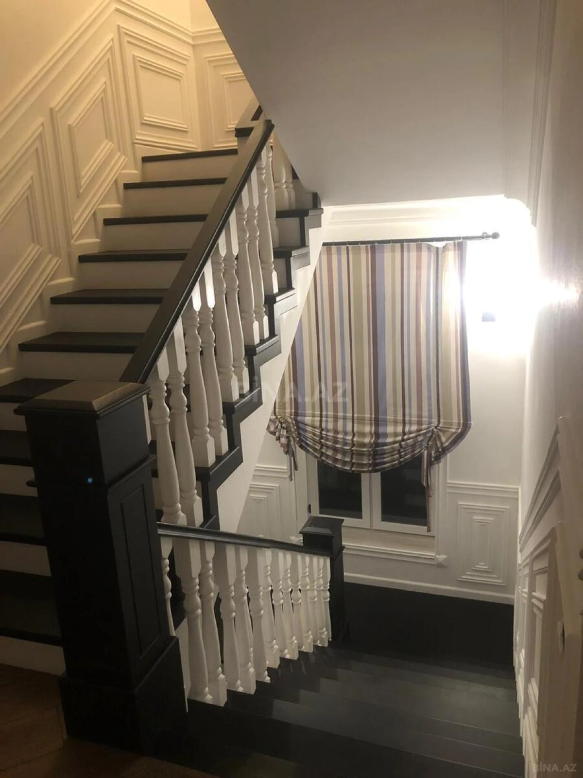 Satılır 6 otaqlı həyət evi 500 m²