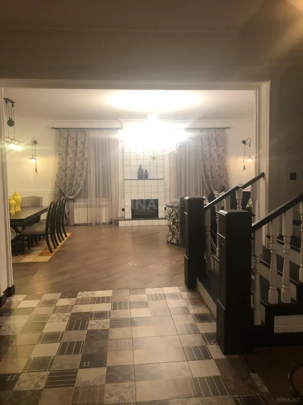 Satılır 6 otaqlı həyət evi 500 m²