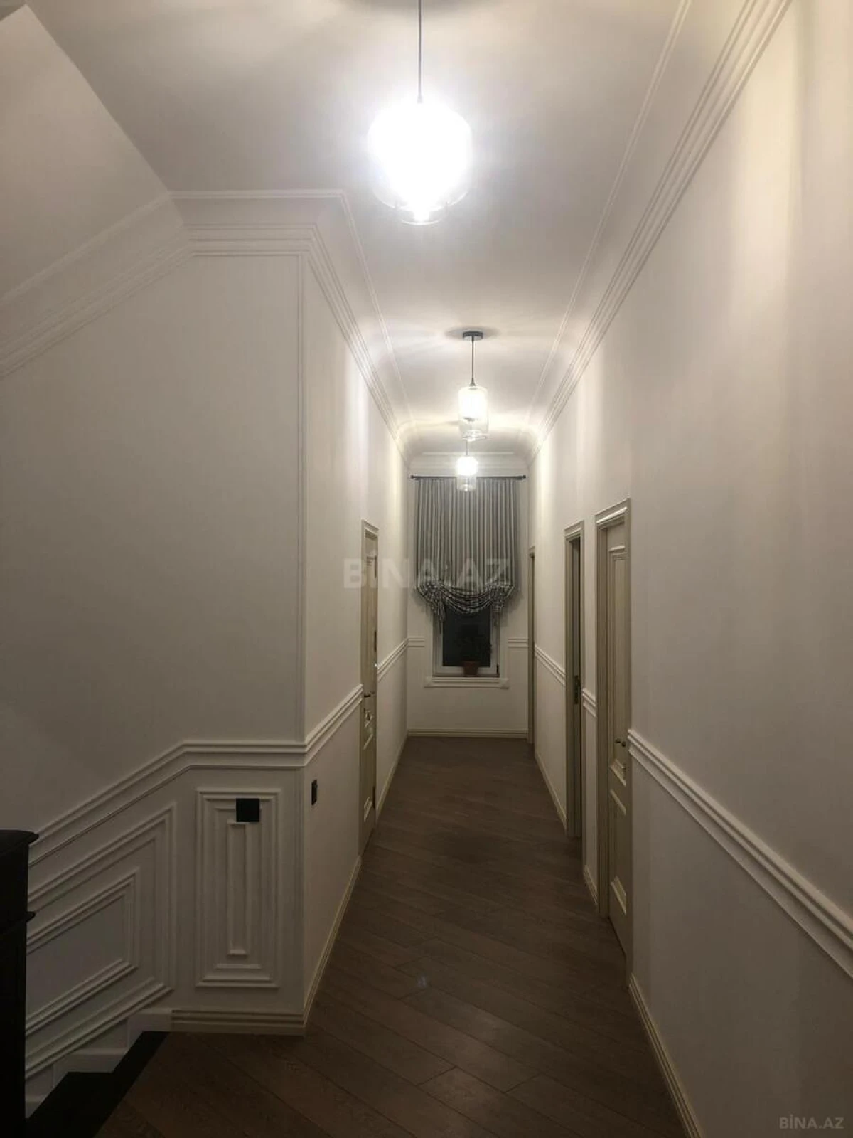 Satılır 6 otaqlı həyət evi 500 m²