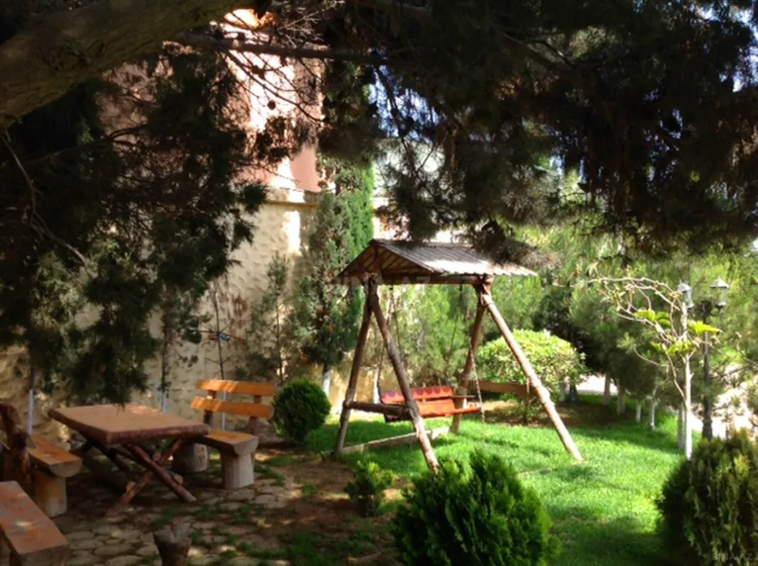 Satılır həyət evi 600 m²