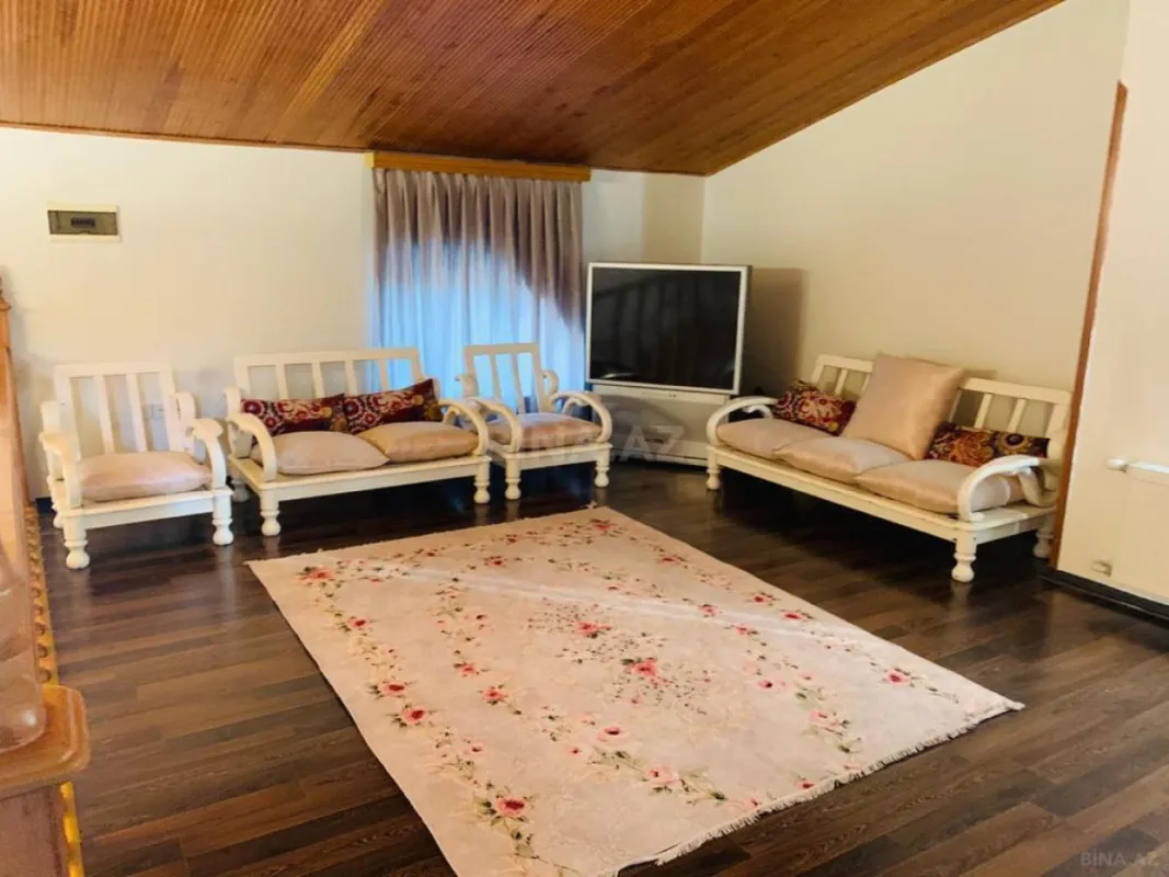 Kirayə verilir 5 otaqlı həyət evi 320 m²