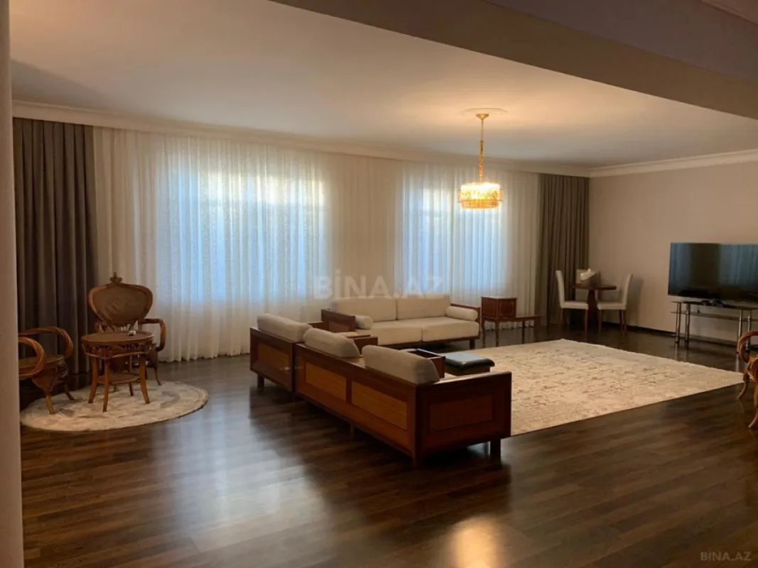 Kirayə verilir 5 otaqlı həyət evi 320 m²