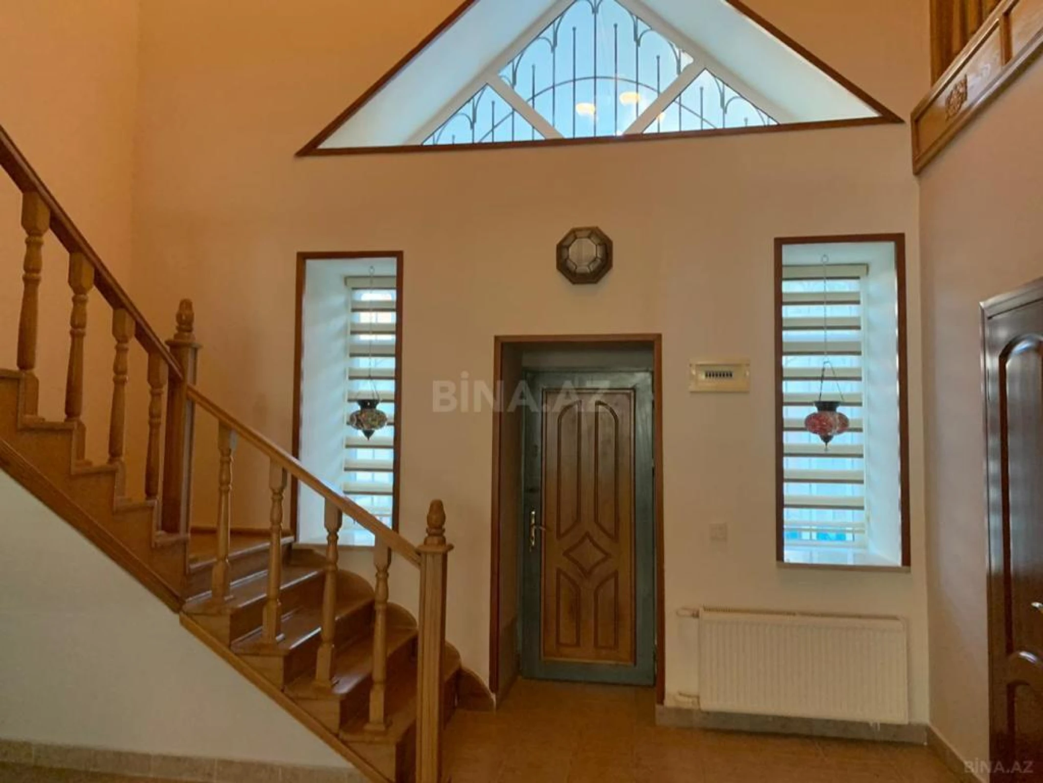 Kirayə verilir 5 otaqlı həyət evi 320 m²