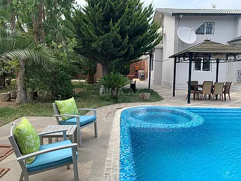 Kirayə verilir 5 otaqlı həyət evi 320 m²