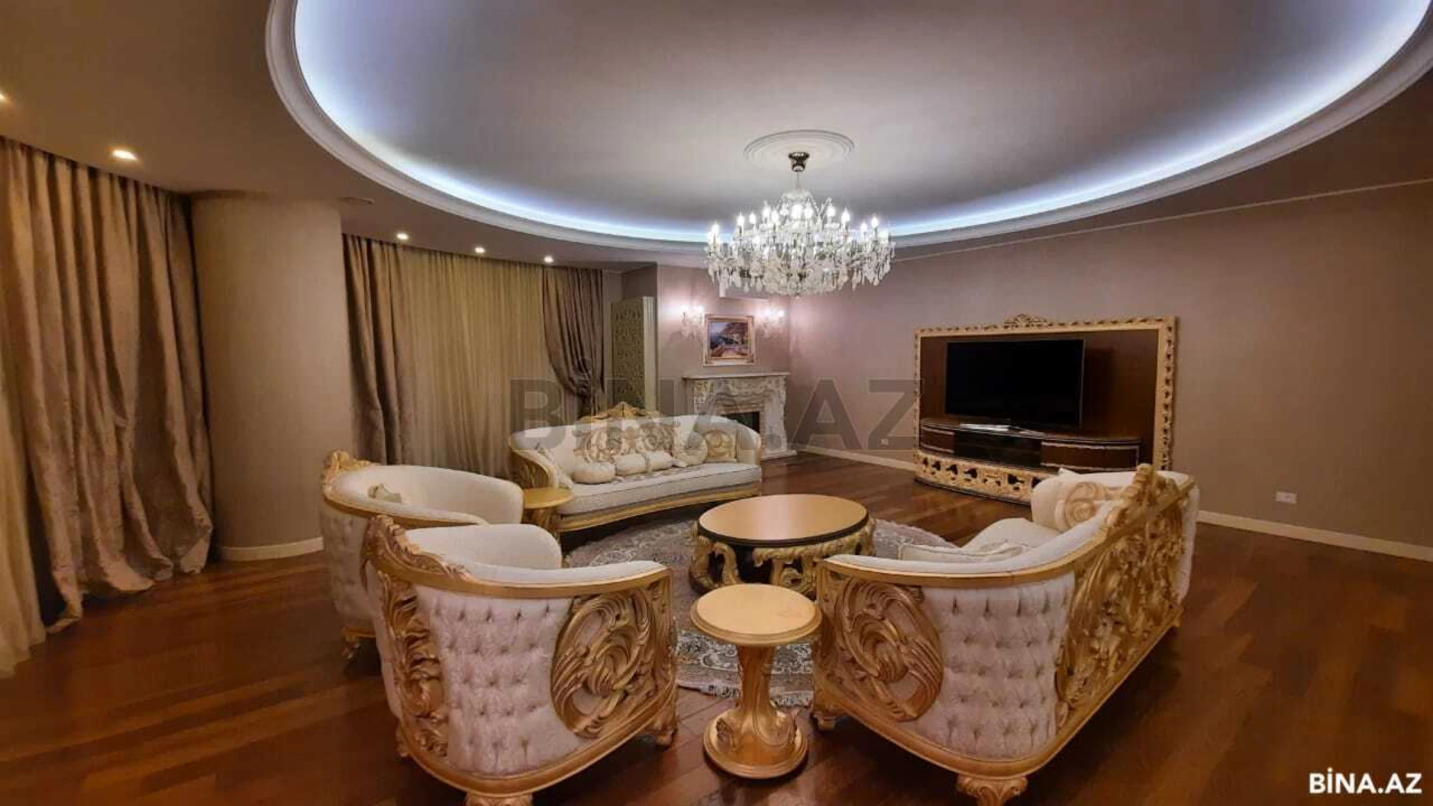 Satılır 6 otaqlı mənzil 470 m²