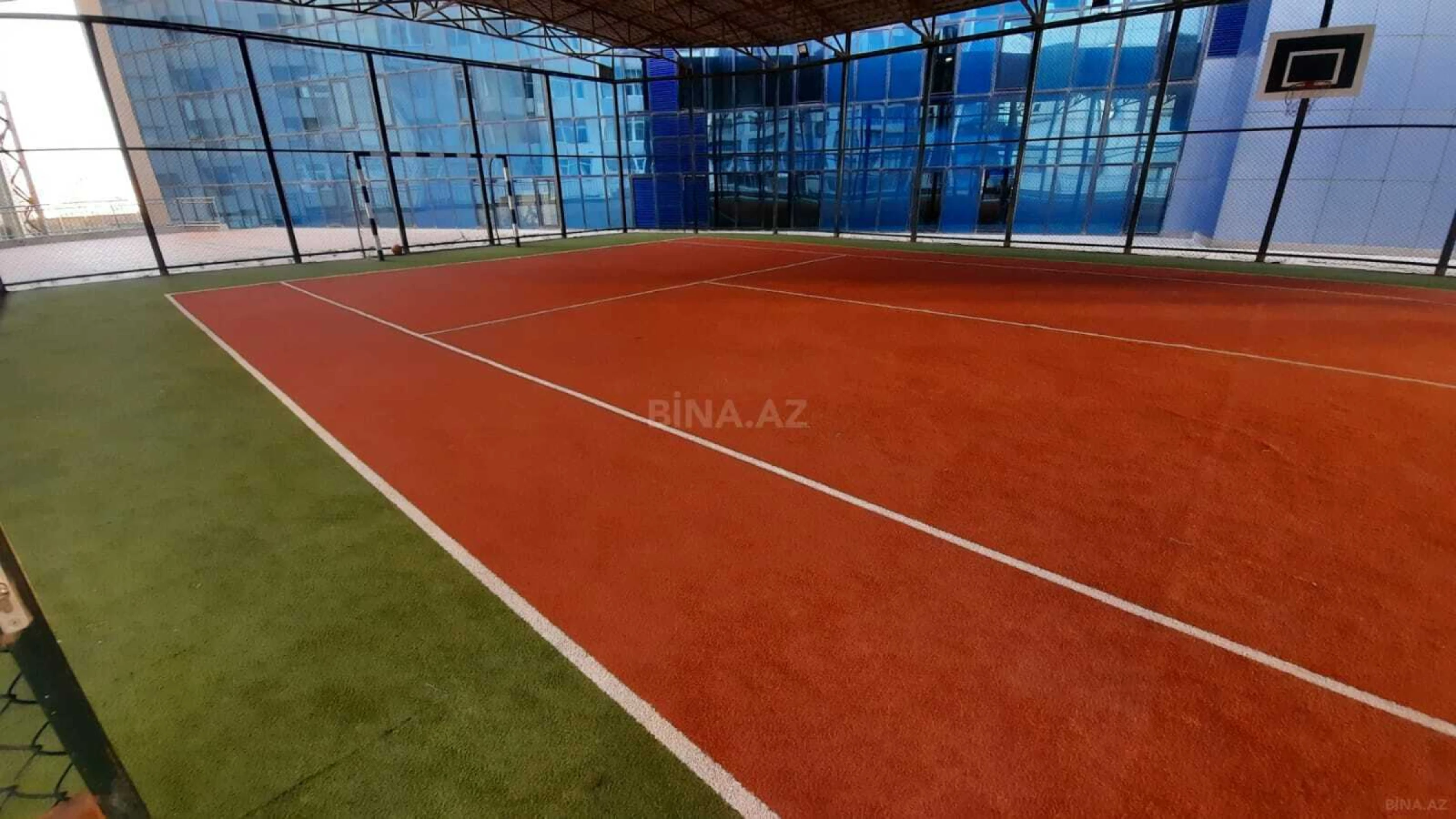 Satılır 6 otaqlı mənzil 470 m²