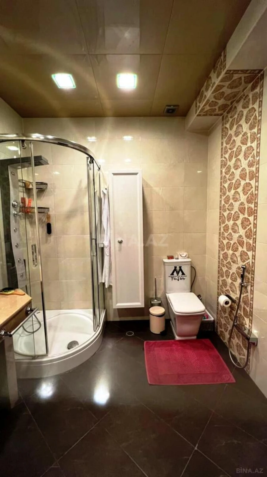 Satılır 4 otaqlı mənzil 293 m²