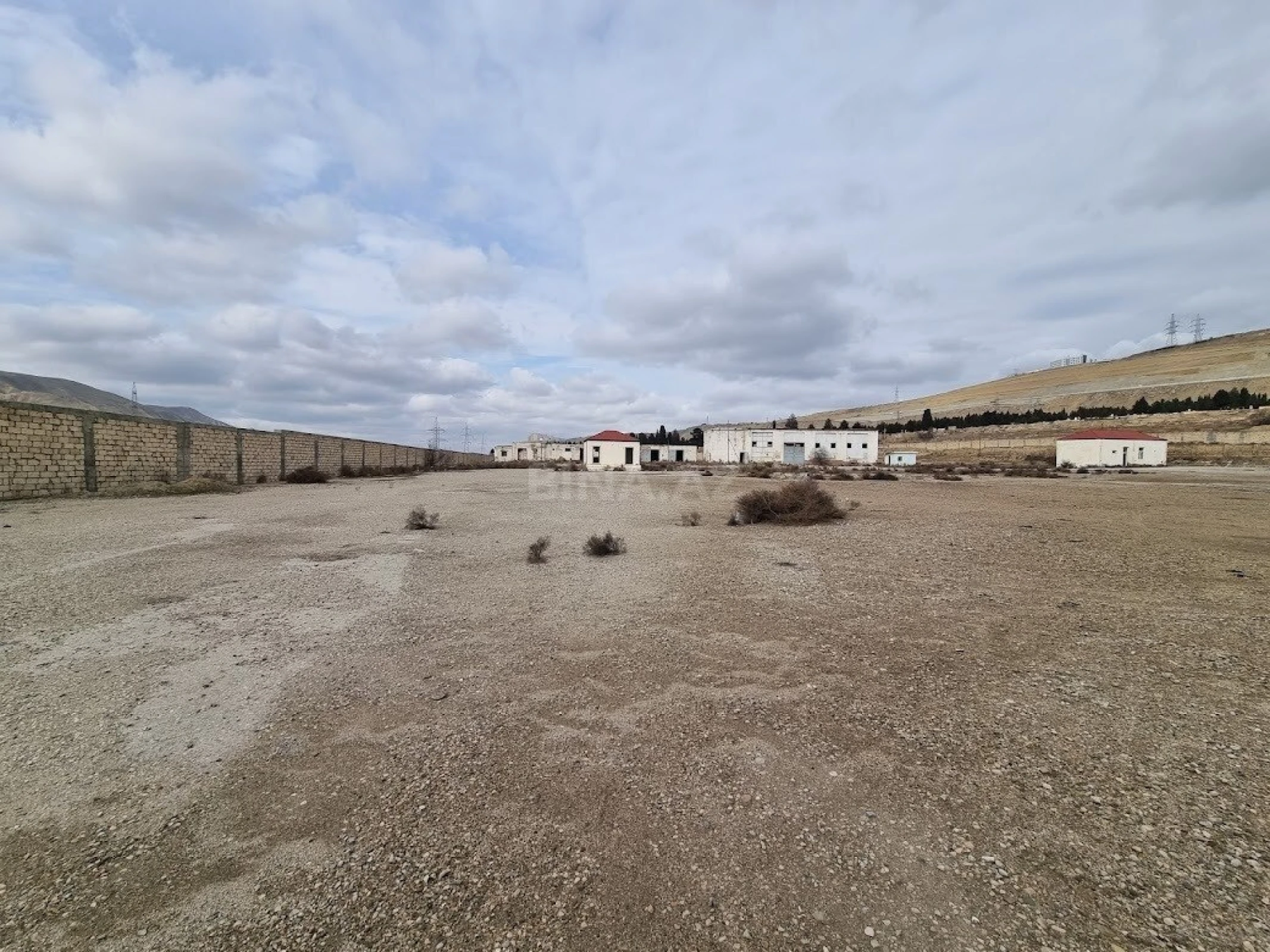 Satılır torpaq sahəsi 500 m²