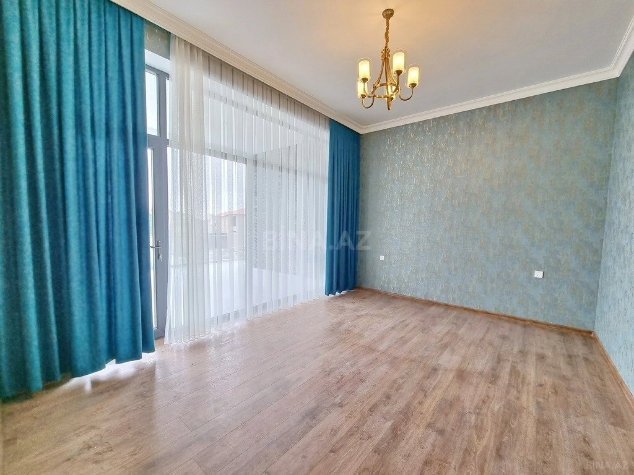 Satılır həyət evi 400 m²