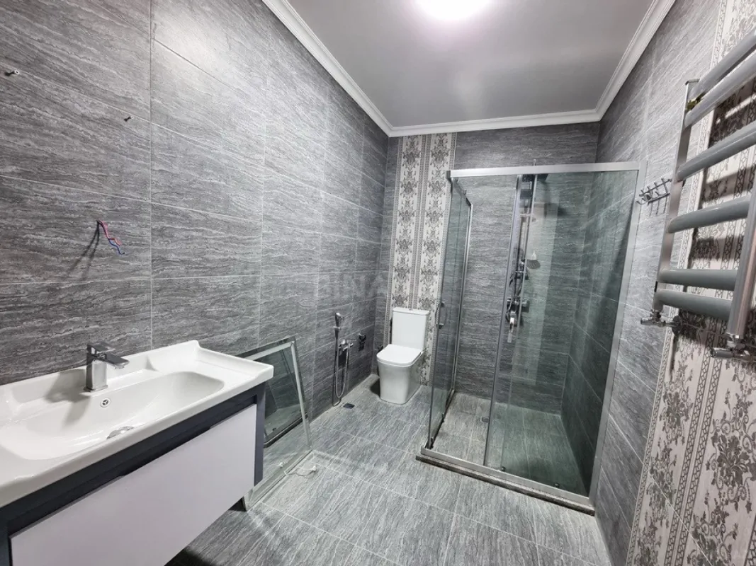 Satılır həyət evi 400 m²