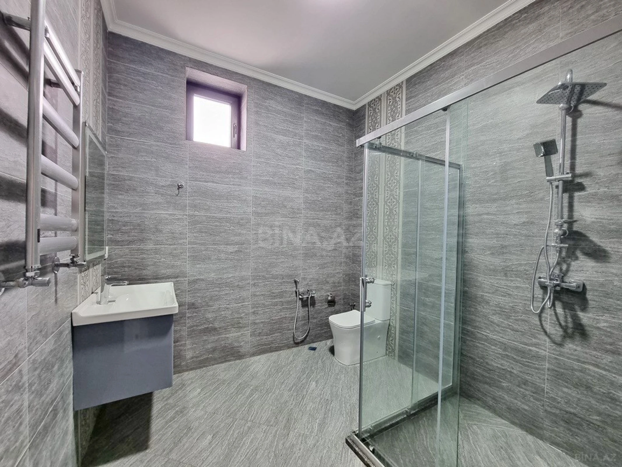 Satılır həyət evi 400 m²