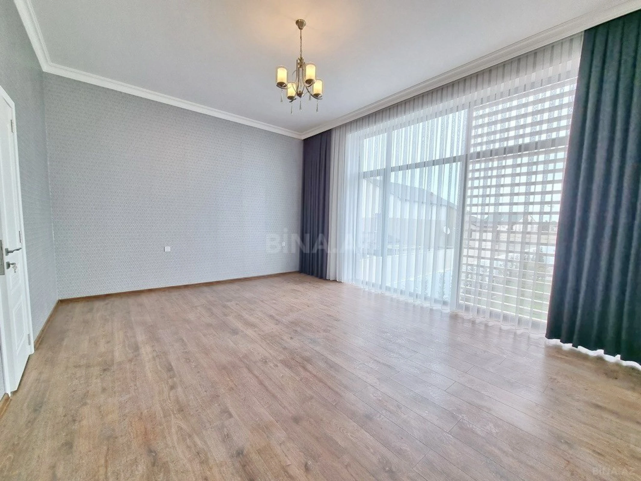 Satılır həyət evi 400 m²