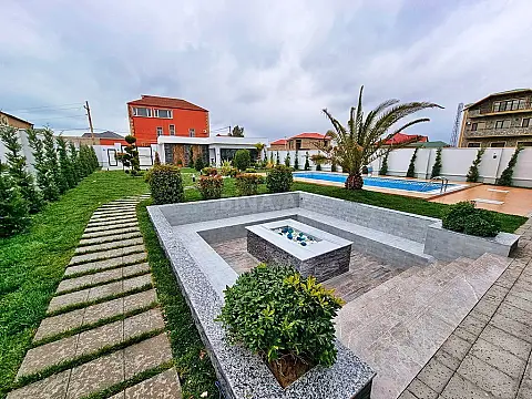 Satılır həyət evi 400 m²