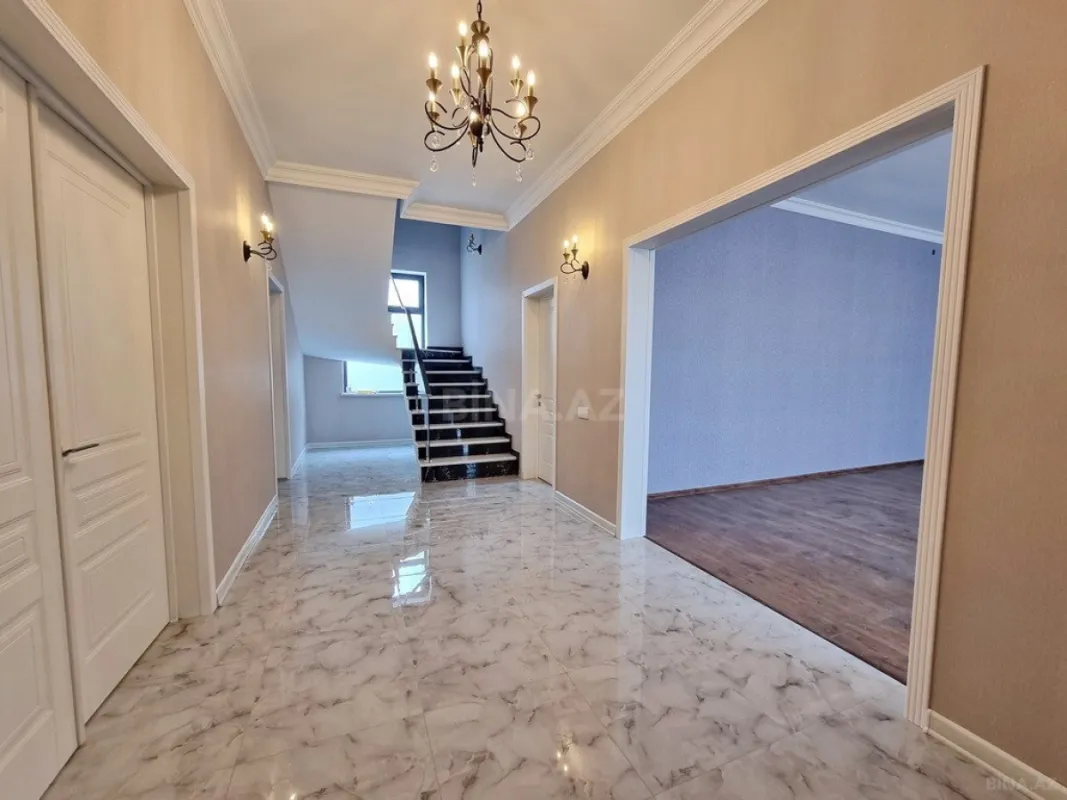 Satılır həyət evi 400 m²