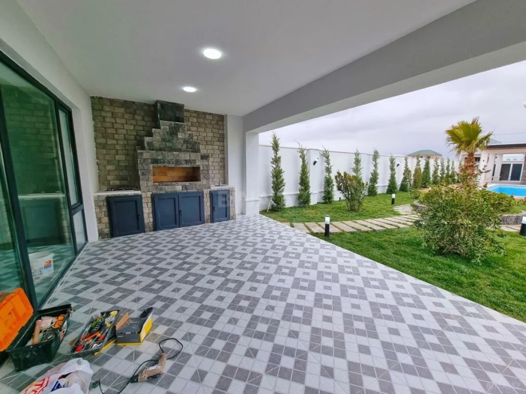 Satılır həyət evi 400 m²
