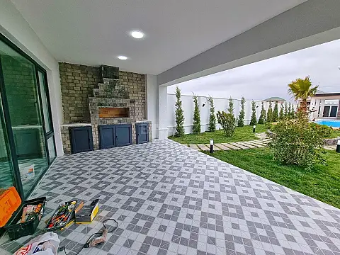 Satılır həyət evi 400 m²