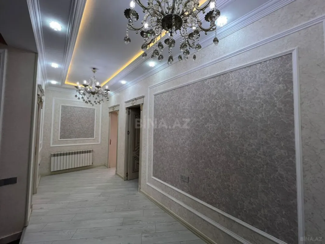 Satılır 8 otaqlı həyət evi 500 m²