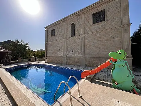 Satılır 8 otaqlı həyət evi 500 m²